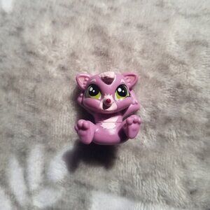 Littlest Pet Shop Cackles Rossi Hyena #3898 Pink Mini Figure Pet Pawsabilities
